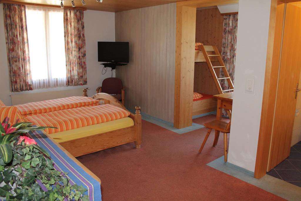 Pension St. Jakob Engelberg Room photo